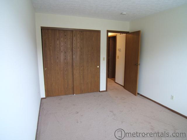 3870 Petzinger Road, Unit 3872 Columbus, OH 43232 - Photo 8 of 8 3872BR2