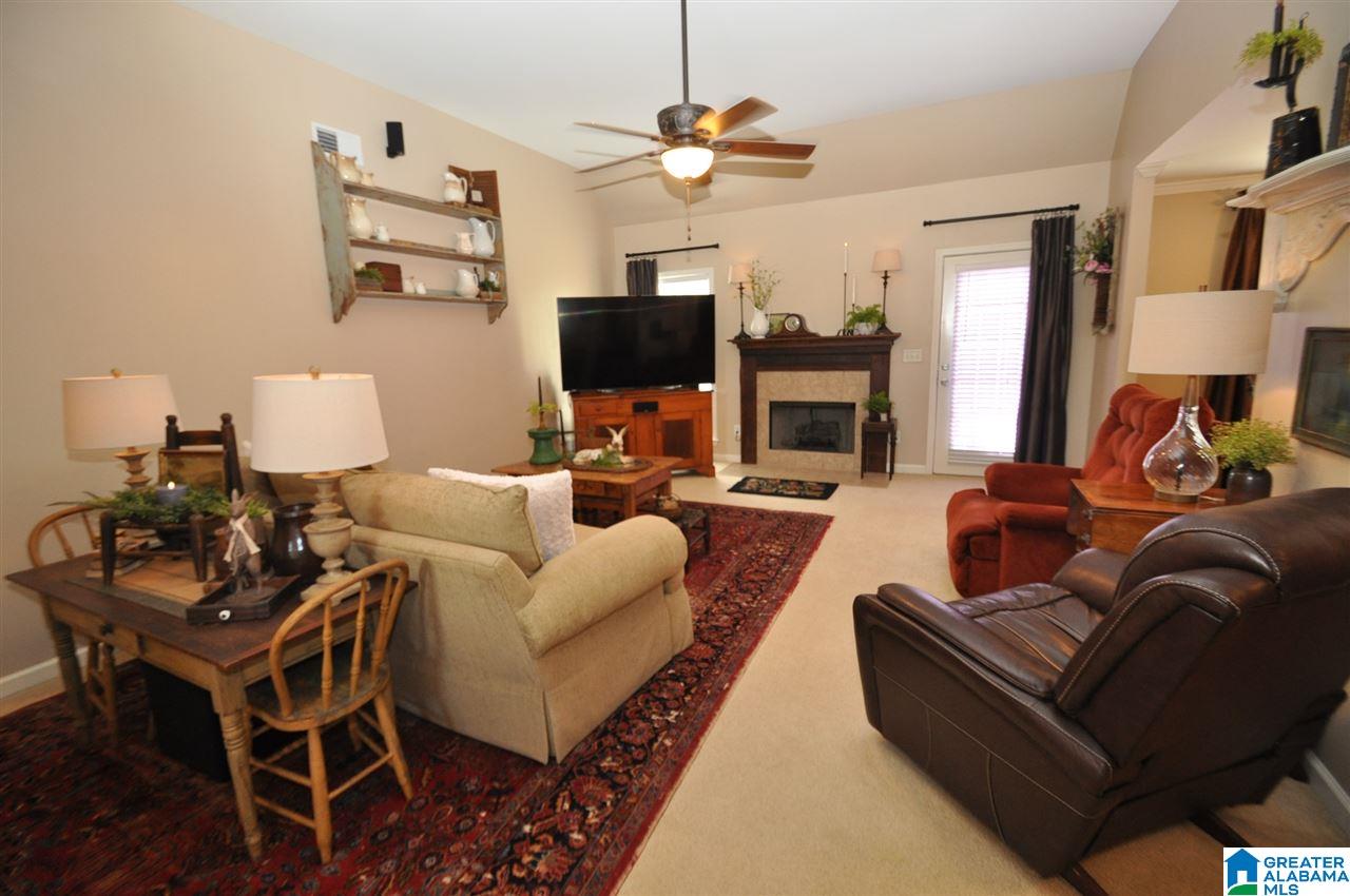 204 Queens Gate Alabaster, AL 35114 - Photo 4 of 24