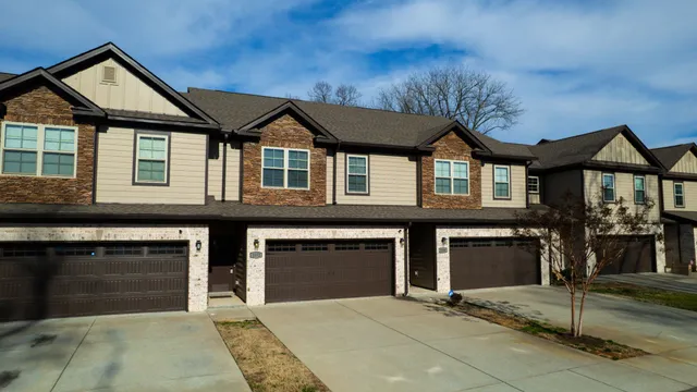 a view of building with yard