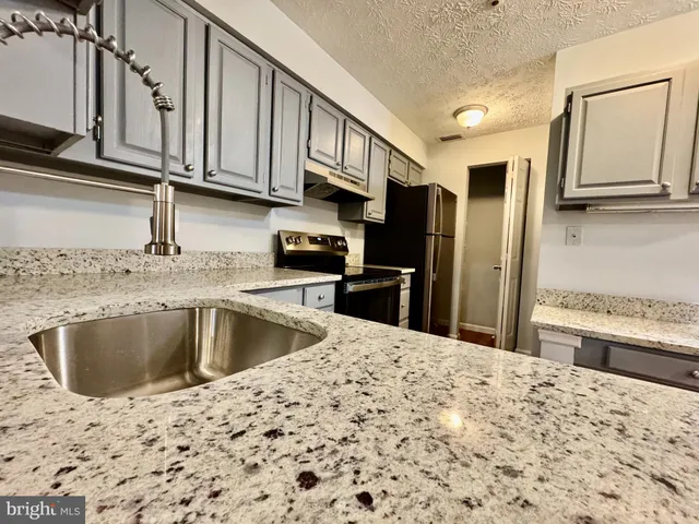 $2,100 | 12201 St Peter Court, Unit D, Germantown, MD 20874