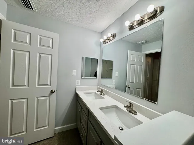 $2,100 | 12201 St Peter Court, Unit D, Germantown, MD 20874