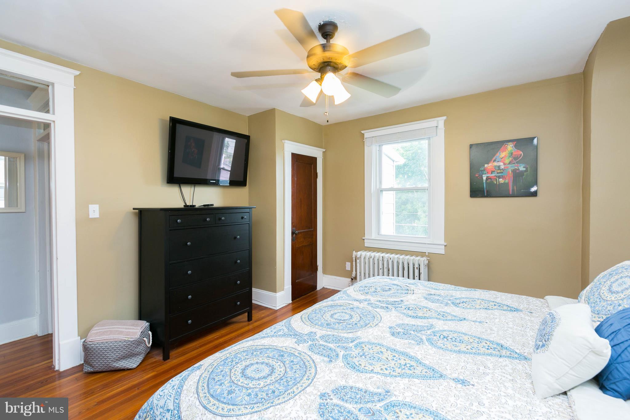 1414 Sulphur Spring Road Baltimore, MD 21227 - Photo 16 of 24 Master Bedroom