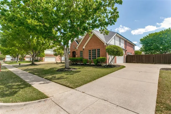 $650,000 | 1014 Amesbury Drive, Murphy, TX 75094