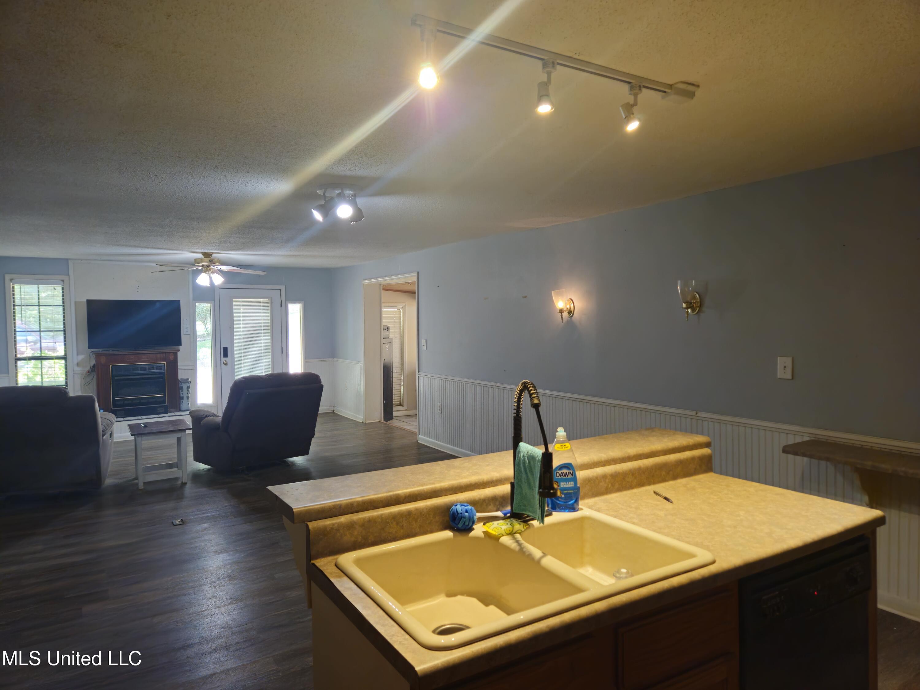 142 Mosley Drive Pope, MS 38658 - Photo 12 of 25 142 Mosley (20)