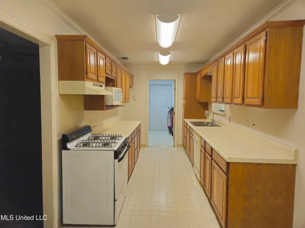 $155,000 | 142 Mosley Drive, Pope, MS 38658