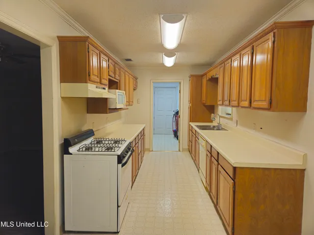 $155,000 | 142 Mosley Drive, Pope, MS 38658