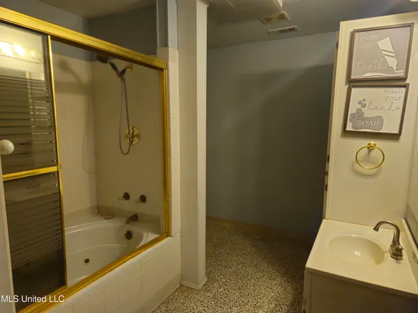 $155,000 | 142 Mosley Drive, Pope, MS 38658