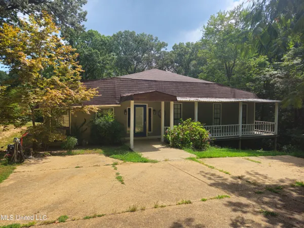 $155,000 | 142 Mosley Drive, Pope, MS 38658
