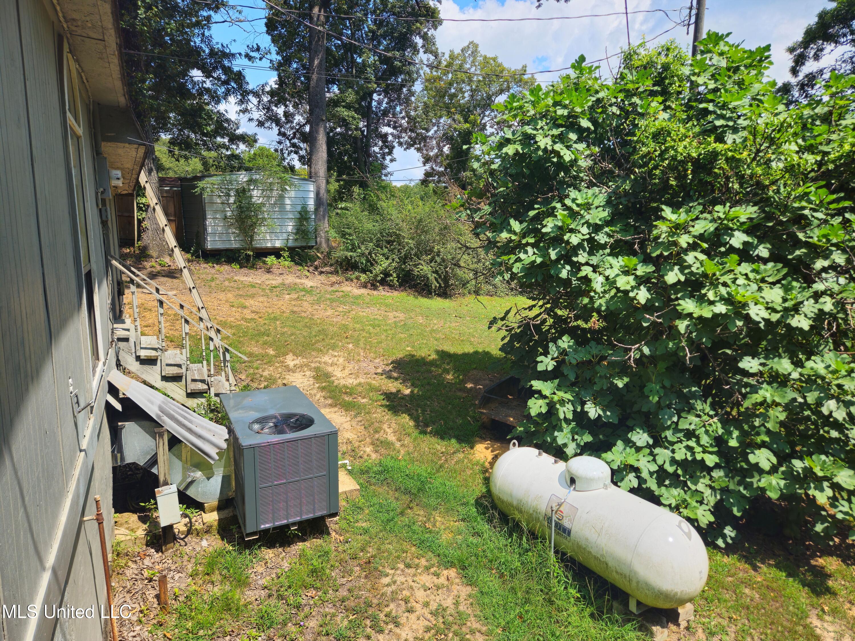 142 Mosley Drive Pope, MS 38658 - Photo 23 of 25 142 Mosley (13)