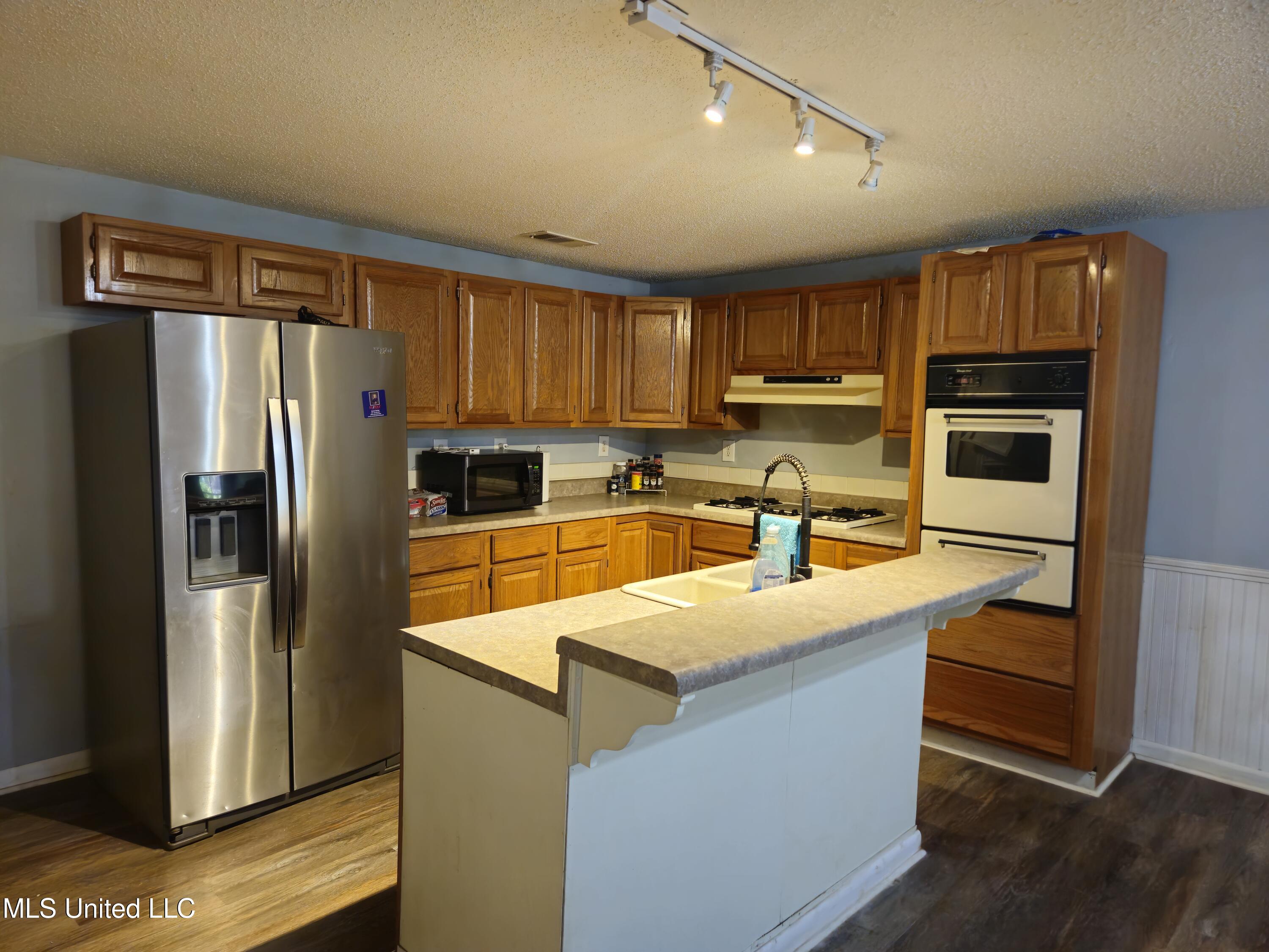 142 Mosley Drive Pope, MS 38658 - Photo 9 of 25 142 Mosley (17)