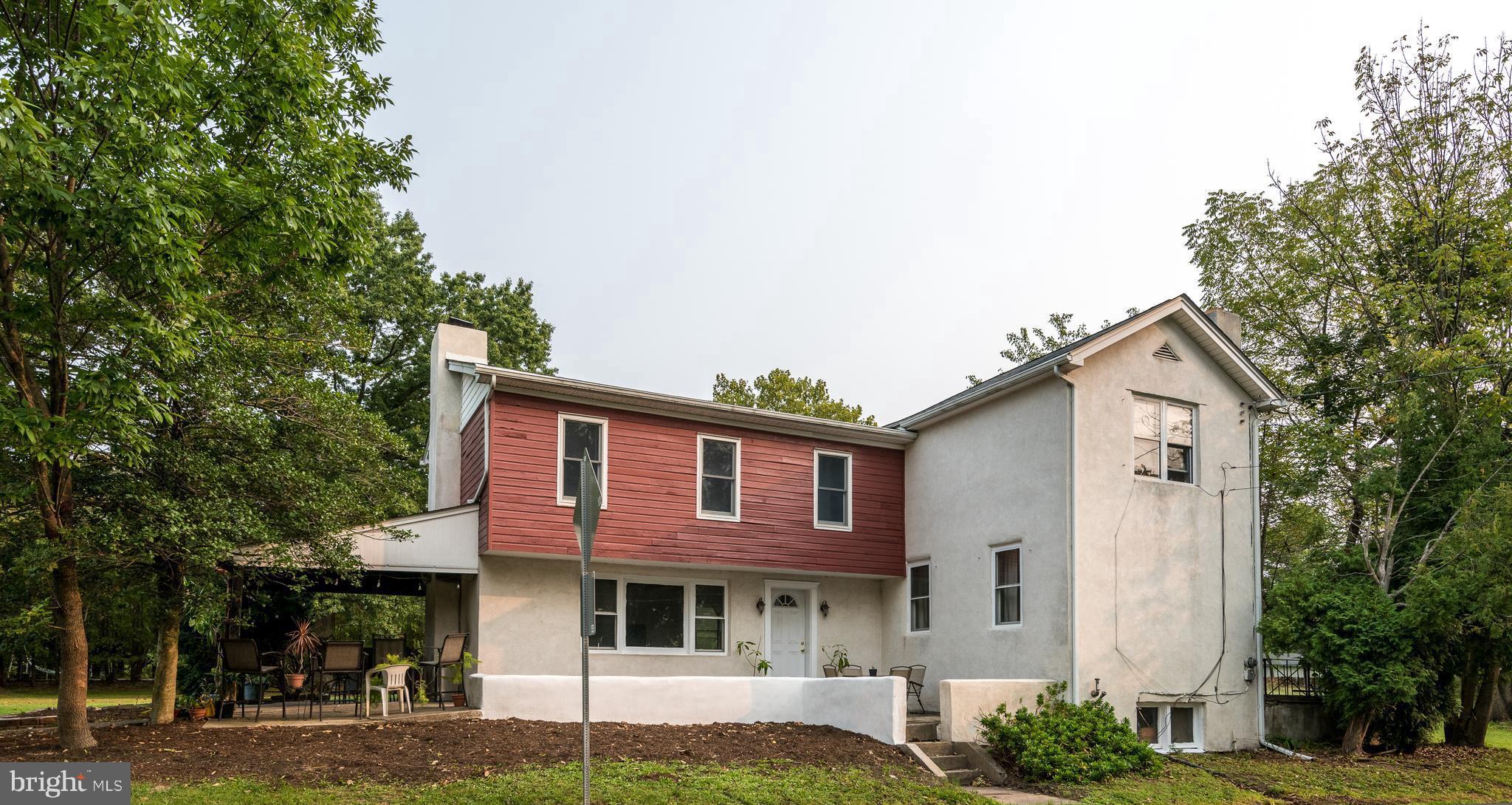 218 North Ridge Road Perkasie, PA 18944 - Photo 1 of 28 Front Facade