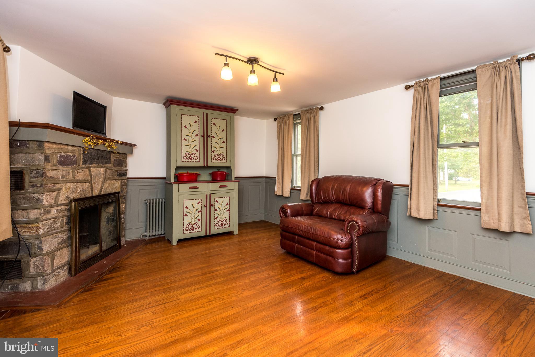 218 North Ridge Road Perkasie, PA 18944 - Photo 8 of 28 Dining Room