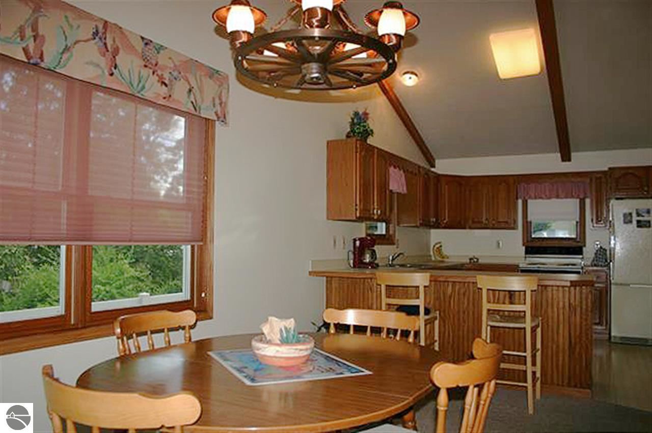 8970 South Sunnyview Road Traverse City, MI 49684 - Photo 26 of 46 1786580-25.JPG
