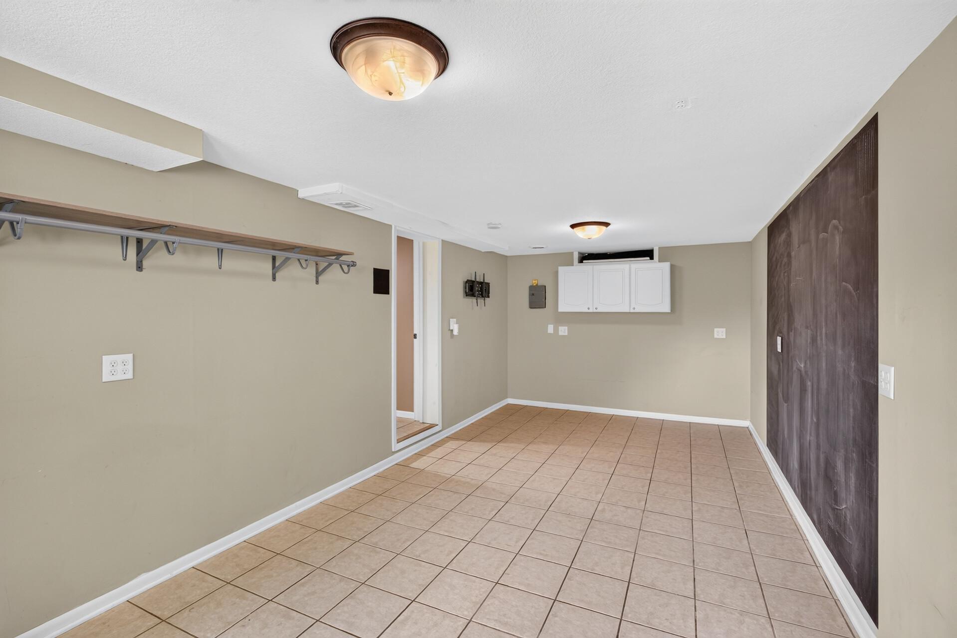13905 Steven Road Burnsville, MN 55337 - Photo 31 of 38 Gallery Image 31