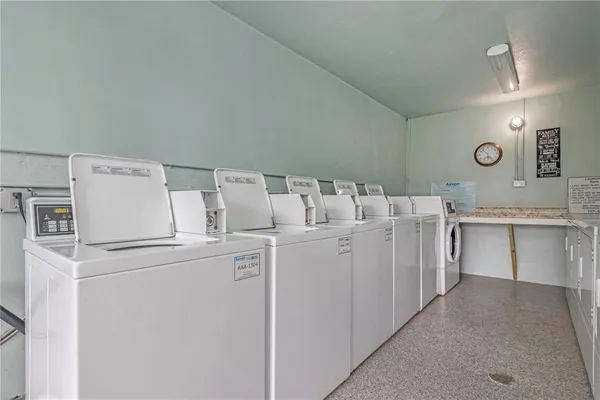 $1,750 | 1706 Belleair Forest Drive, Unit 222, Belleair, FL 33756