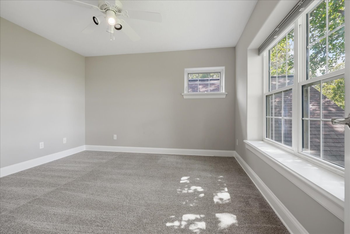 2202 Bloomingdale Road Bloomington, IL 61705 - Photo 30 of 44
