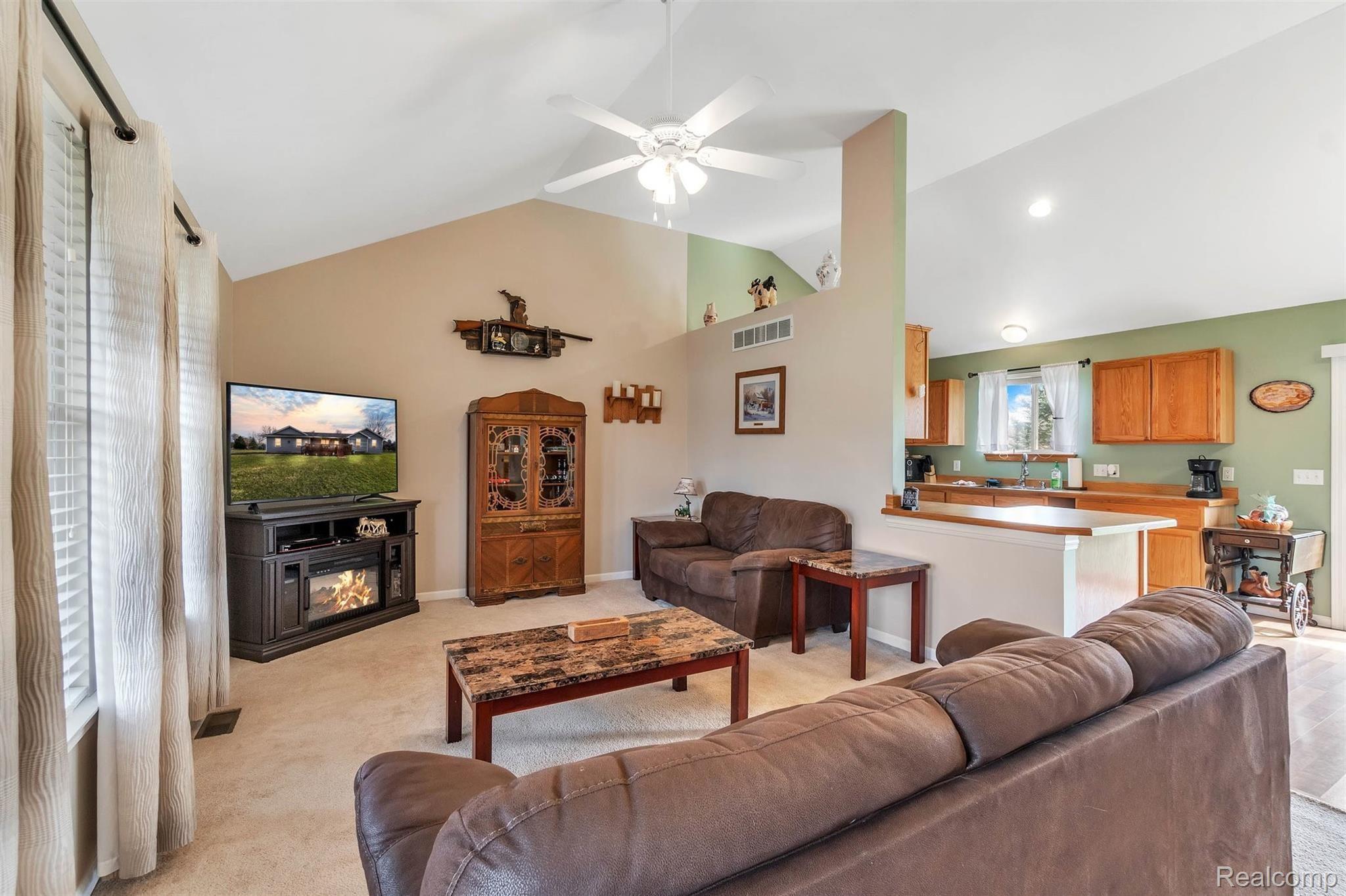 10893 Converse Road Fowlerville, MI 48836 - Photo 37 of 38 Nice Open Floorplan