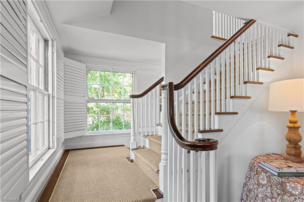 719 Dover Road Greensboro, NC 27408 - Photo 25 of 44