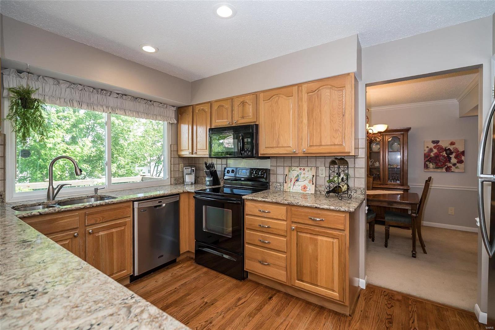 504 Oakton Ridge Court Ballwin, MO 63021 - Photo 13 of 38 Gallery Image 13