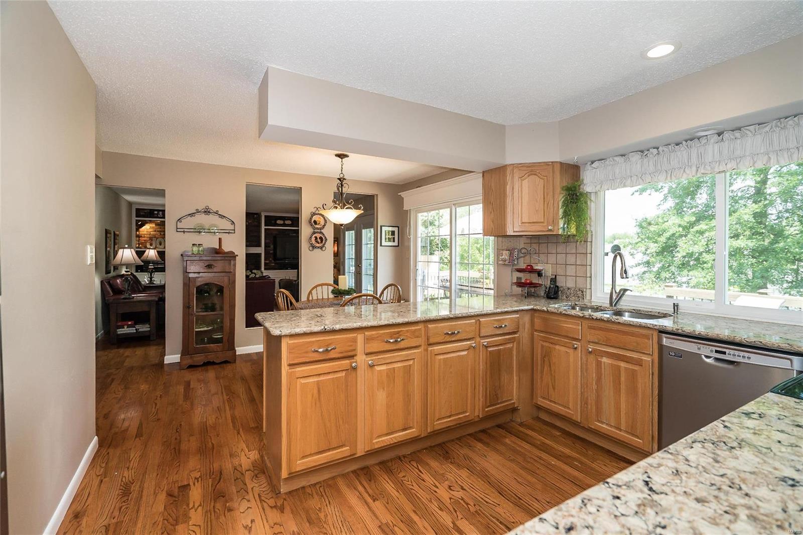 504 Oakton Ridge Court Ballwin, MO 63021 - Photo 14 of 38 Gallery Image 14