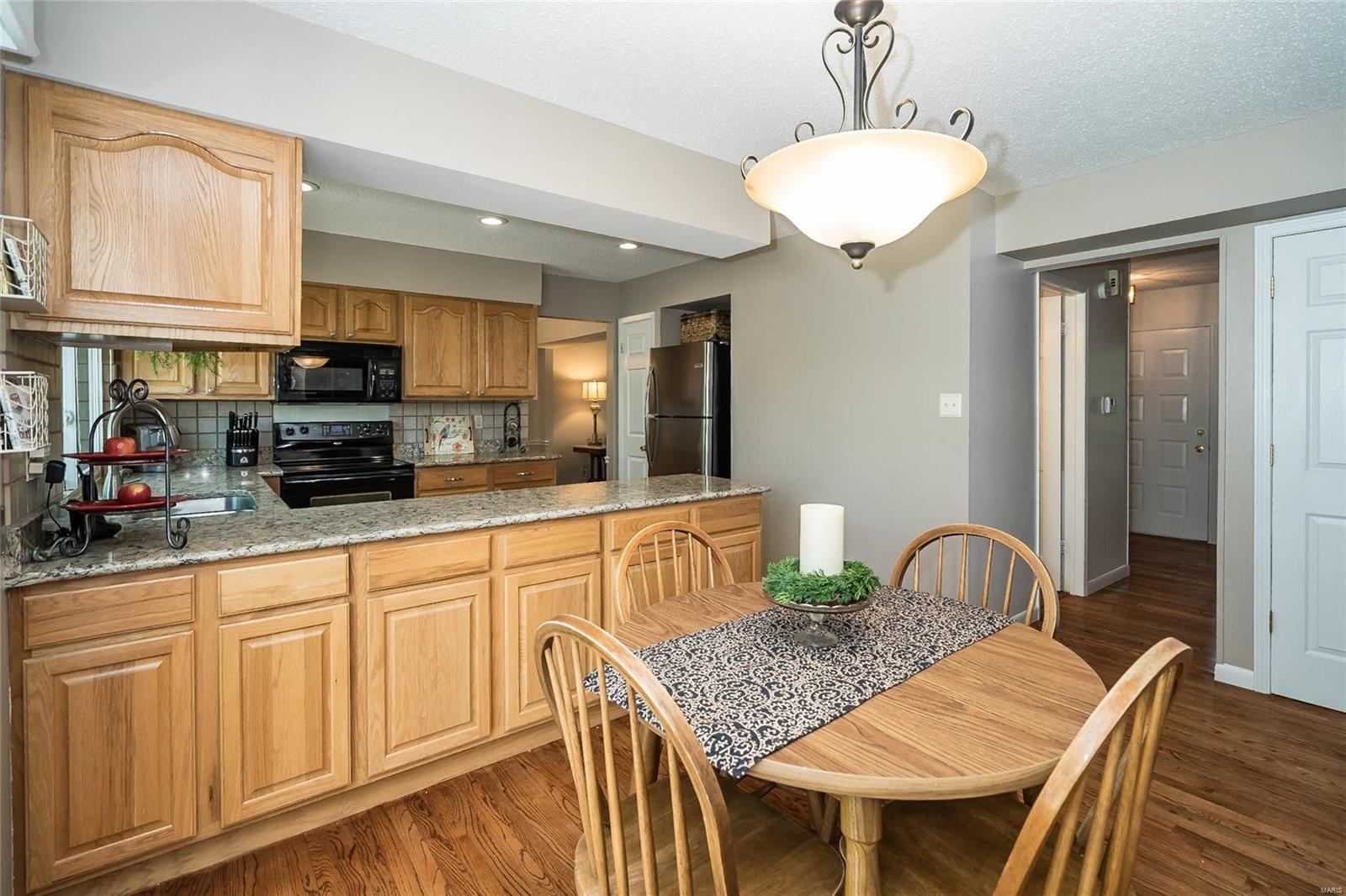504 Oakton Ridge Court Ballwin, MO 63021 - Photo 16 of 38 Gallery Image 16
