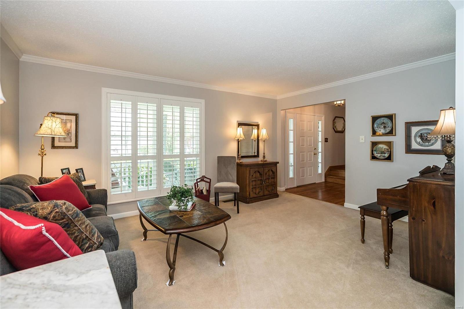 504 Oakton Ridge Court Ballwin, MO 63021 - Photo 9 of 38 Gallery Image 9