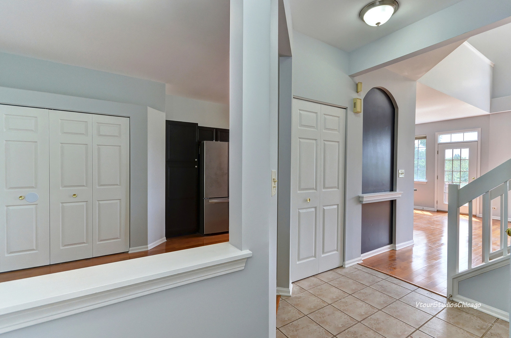 5451 Elizabeth Place Rolling Meadows, IL 60008 - Photo 3 of 34 a view of a entryway door of the house