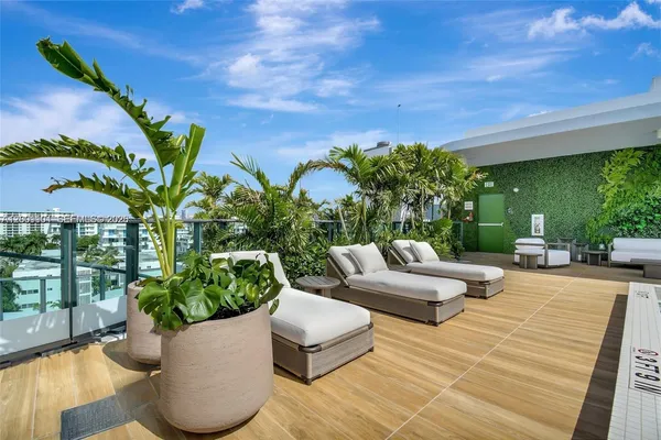 $11,500 | 9901 West Bay Harbor Drive, Unit 401, Bay Harbor Islands, FL 33154