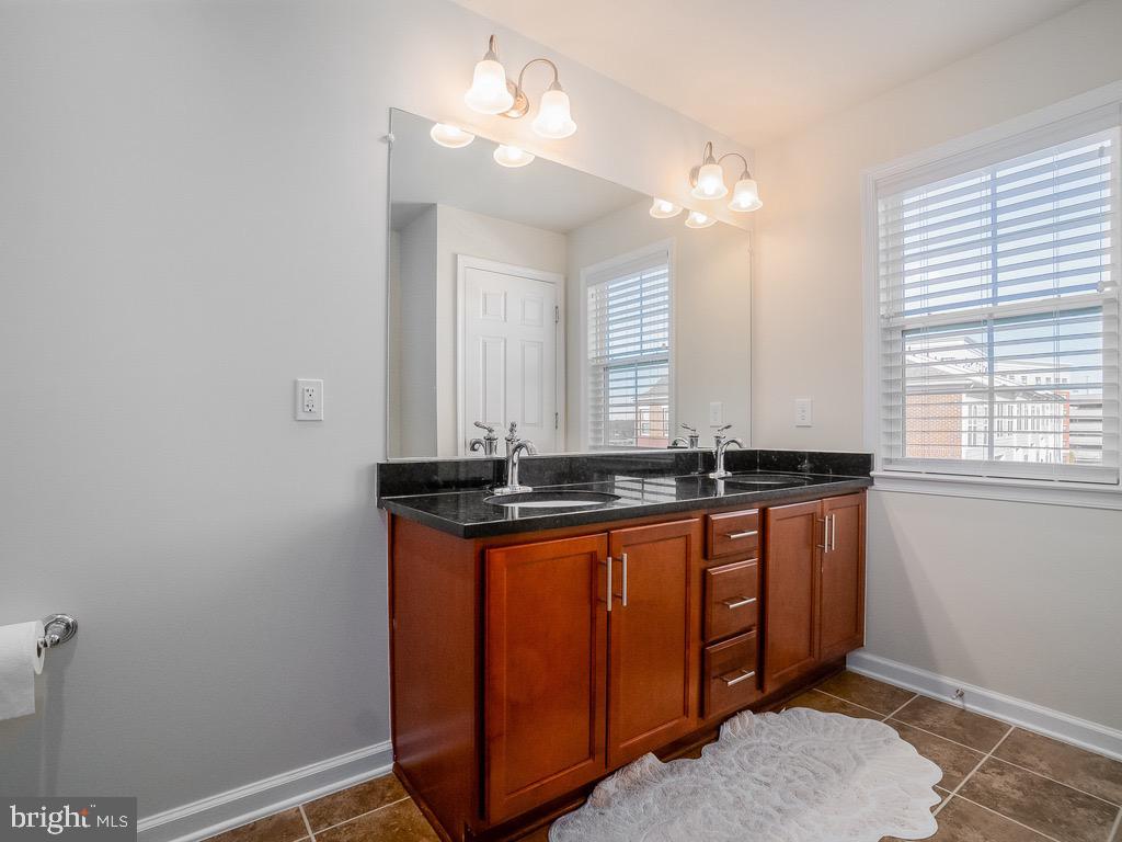 3057 Rittenhouse Circle, Unit 68 Fairfax, VA 22031 - Photo 11 of 23