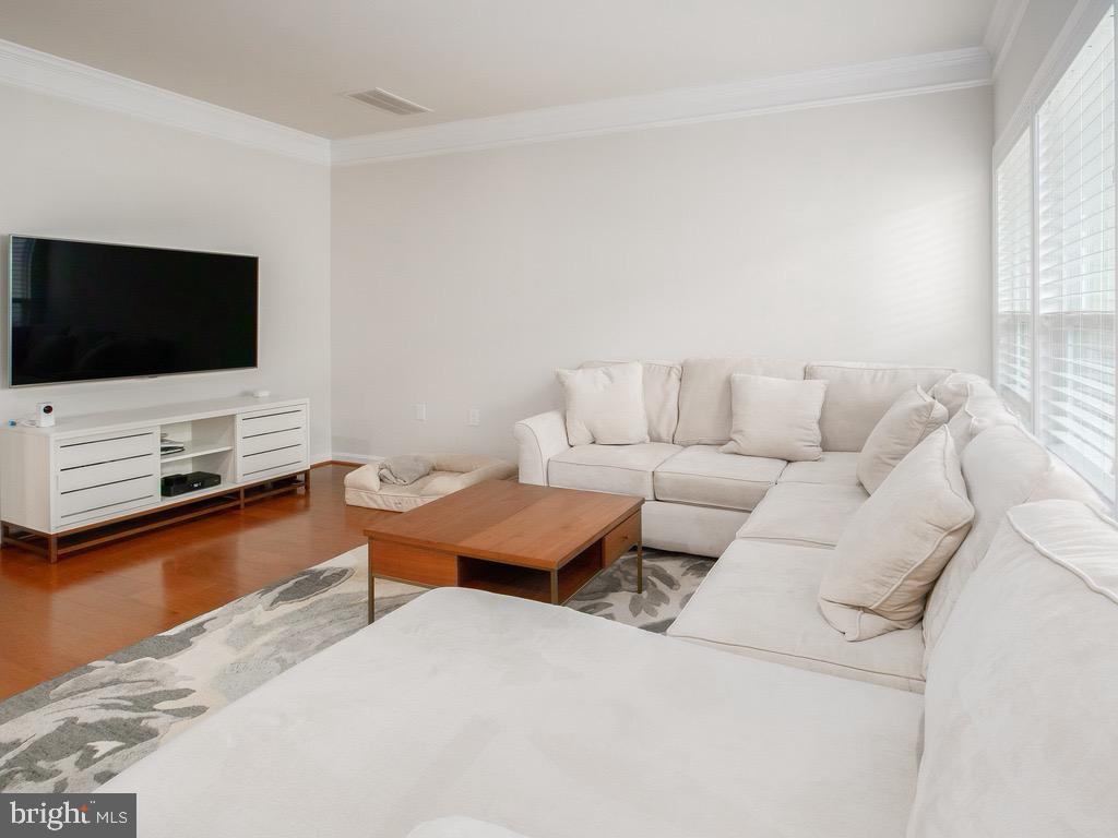 3057 Rittenhouse Circle, Unit 68 Fairfax, VA 22031 - Photo 5 of 23