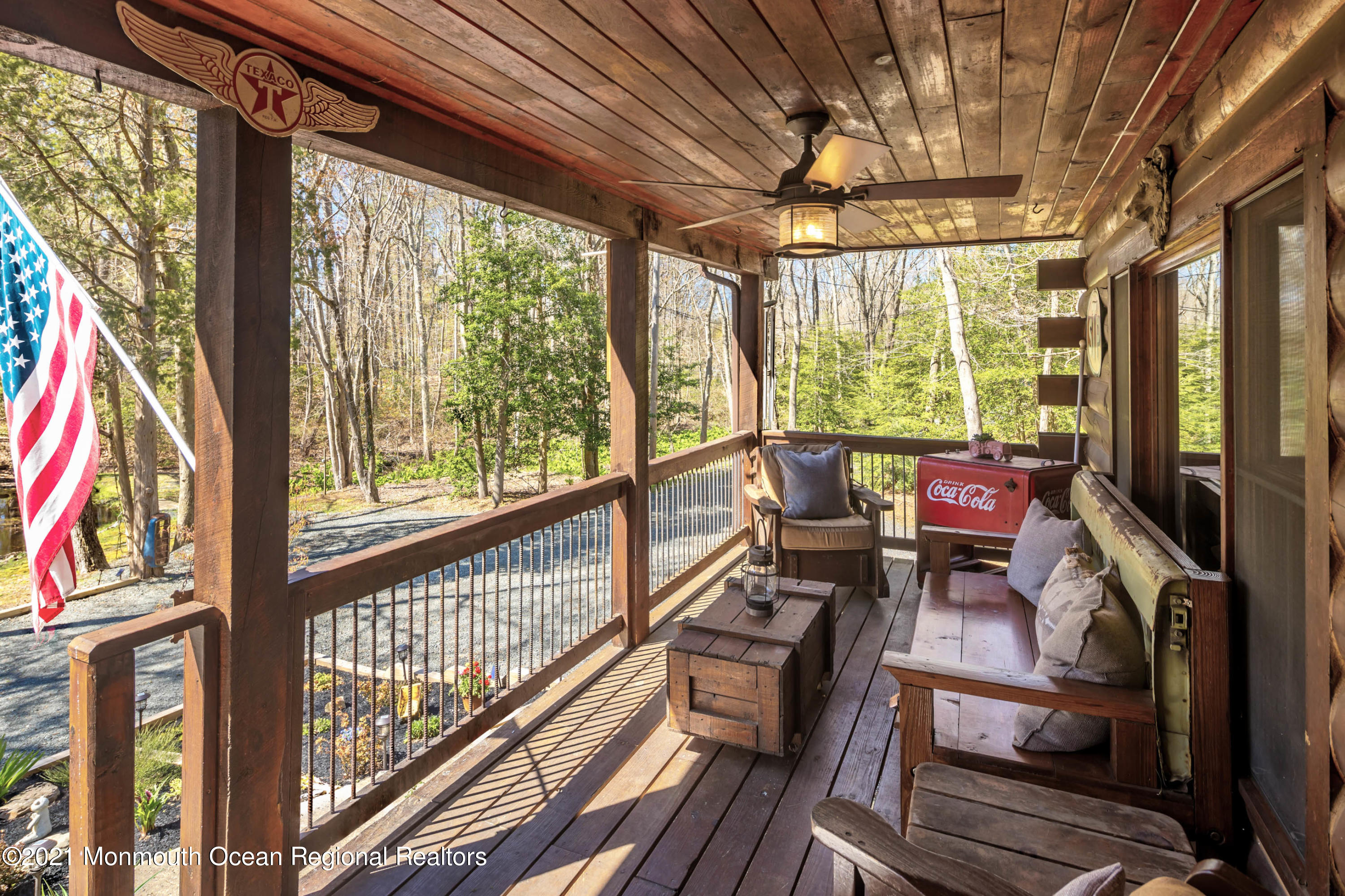 509 Pinehurst Road Cream Ridge, NJ 08514 - Photo 7 of 39 09_Front Deck