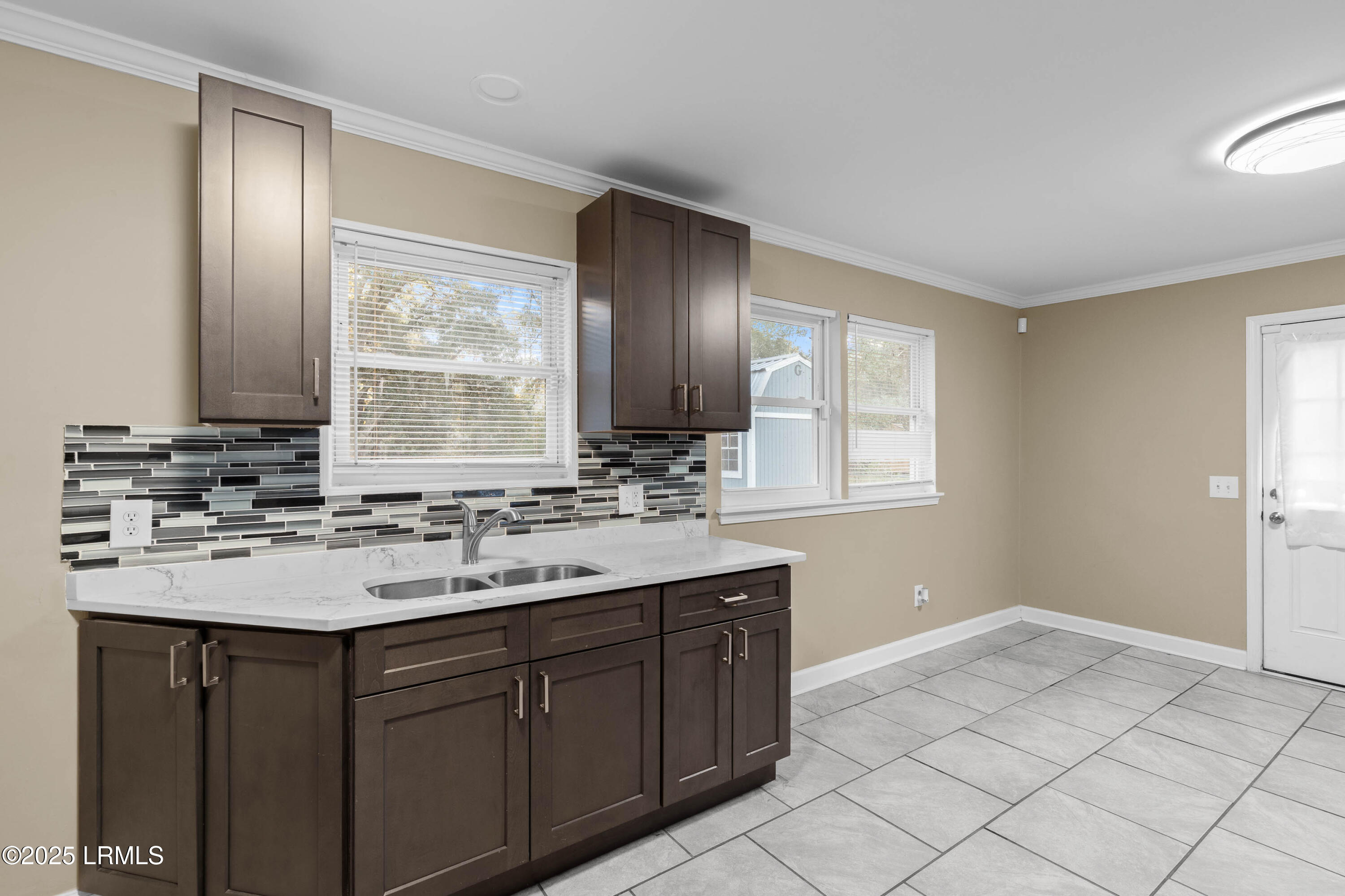 257 Shanklin Road Beaufort, SC 29906 - Photo 12 of 35 257 Shanklin-30