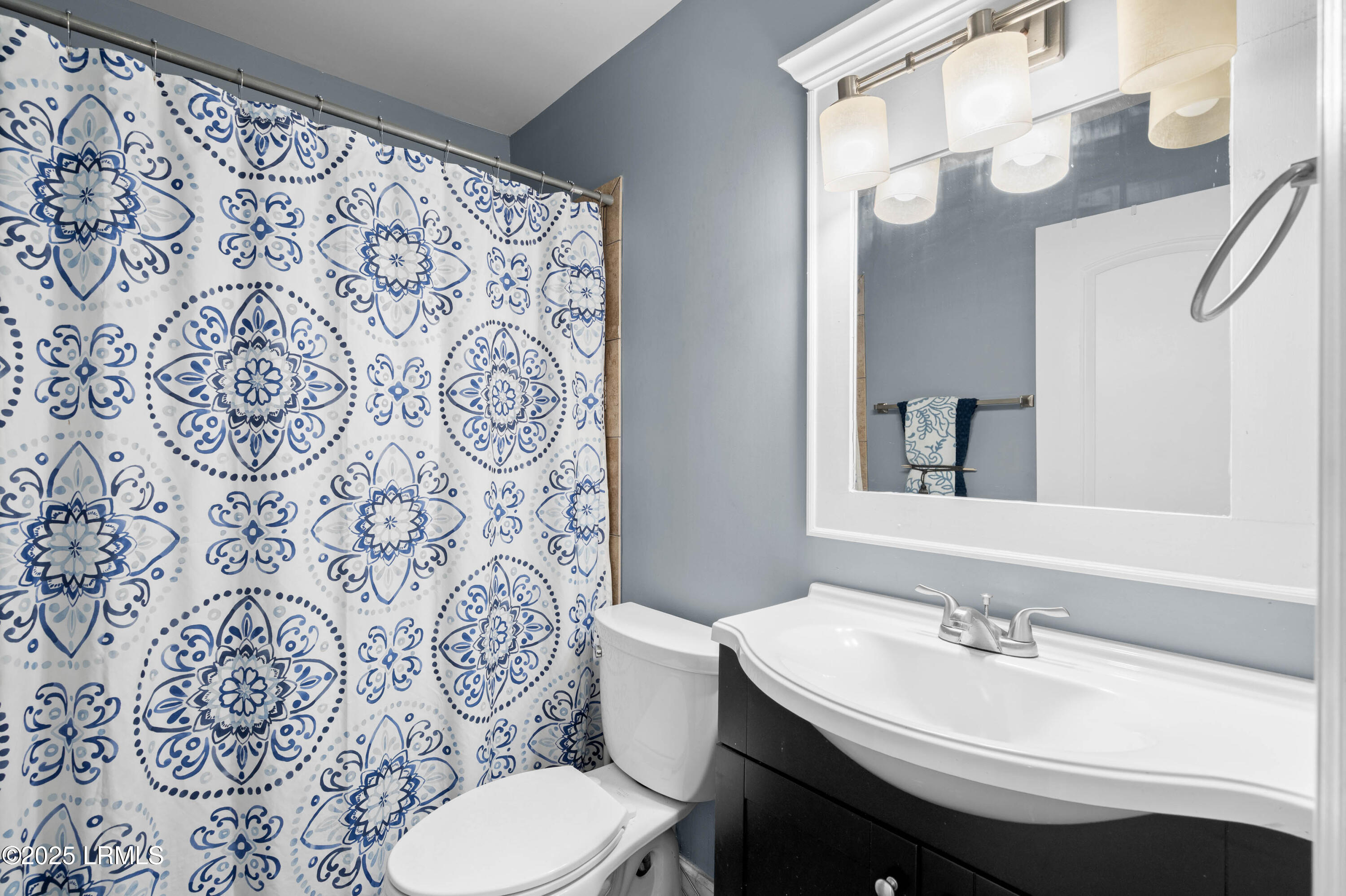 257 Shanklin Road Beaufort, SC 29906 - Photo 26 of 35 257 Shanklin-23