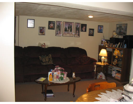 122 Fulton Spring Road Medford, MA 02155 - Photo 4 of 6