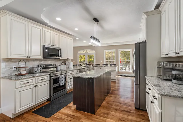 $750,000 | 15627 13 Mile Road, Battle Creek, MI 49014