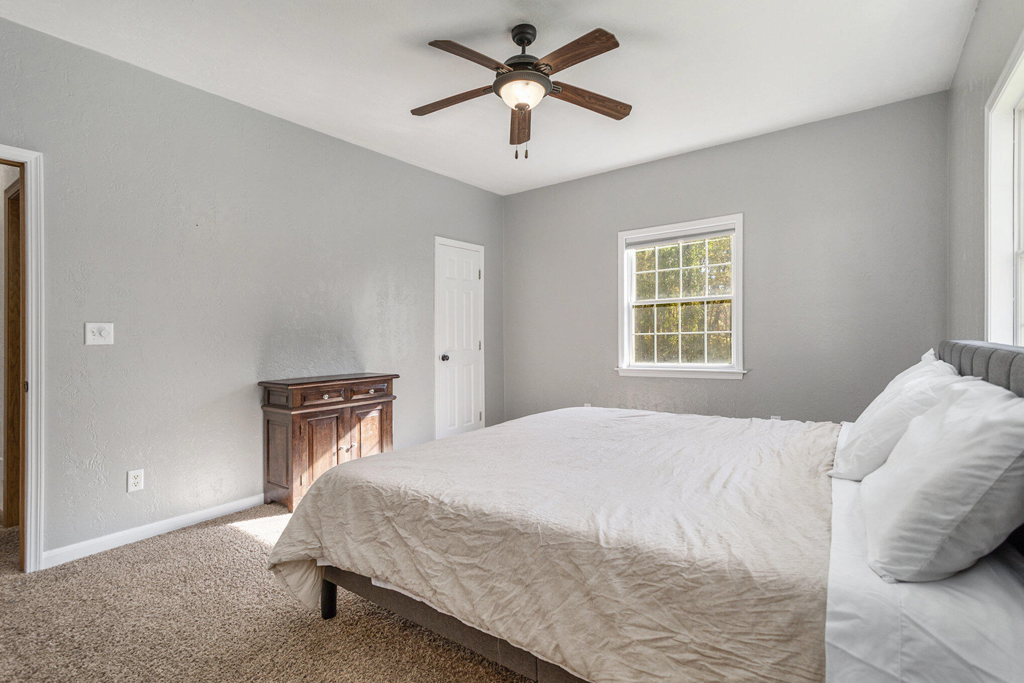 15627 13 Mile Road Battle Creek, MI 49014 - Photo 14 of 61 014_15627_13_mile_rd_battle_creek_mi_490