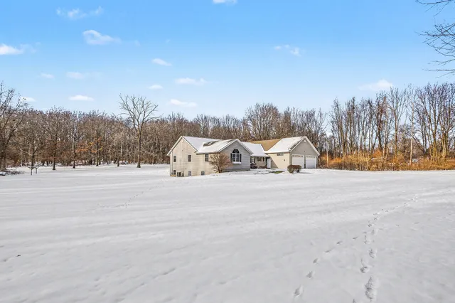 $750,000 | 15627 13 Mile Road, Battle Creek, MI 49014