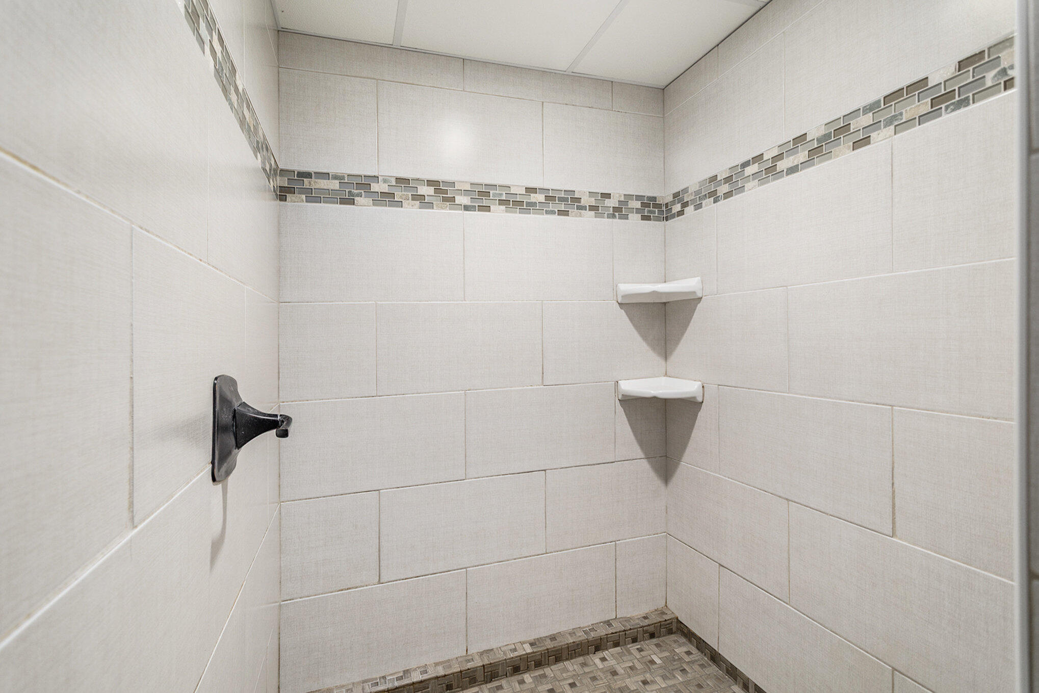 15627 13 Mile Road Battle Creek, MI 49014 - Photo 34 of 61 034_15627_13_mile_rd_battle_creek_mi_490