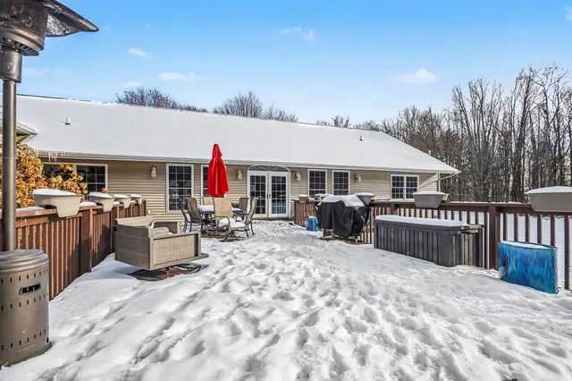 $750,000 | 15627 13 Mile Road, Battle Creek, MI 49014