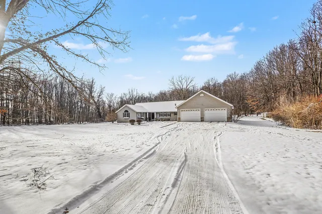$750,000 | 15627 13 Mile Road, Battle Creek, MI 49014