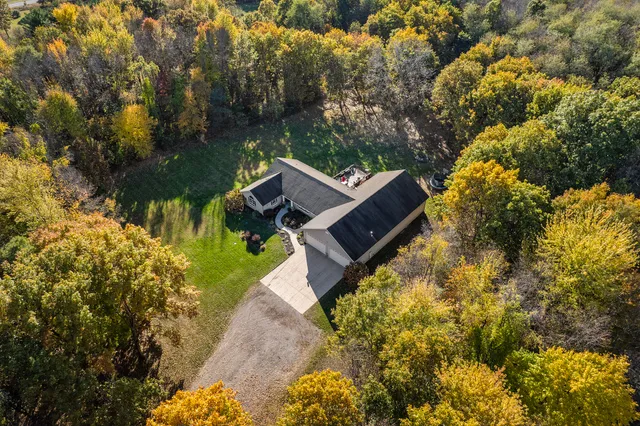 $750,000 | 15627 13 Mile Road, Battle Creek, MI 49014