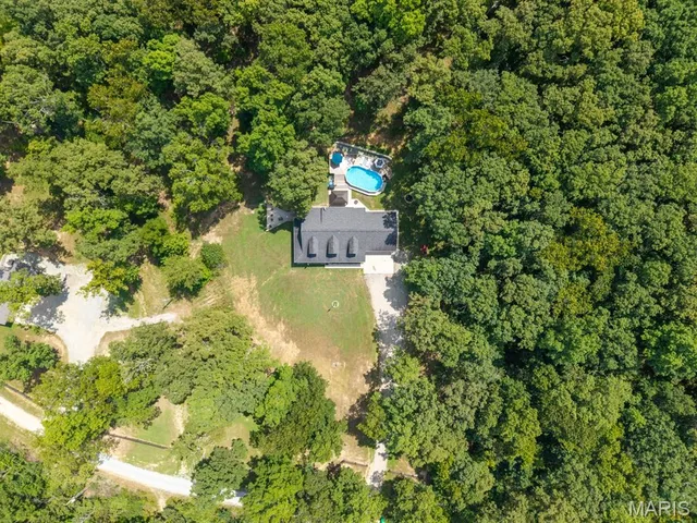 $635,000 | 960 Ridgetop Drive, Farmington, MO 63640