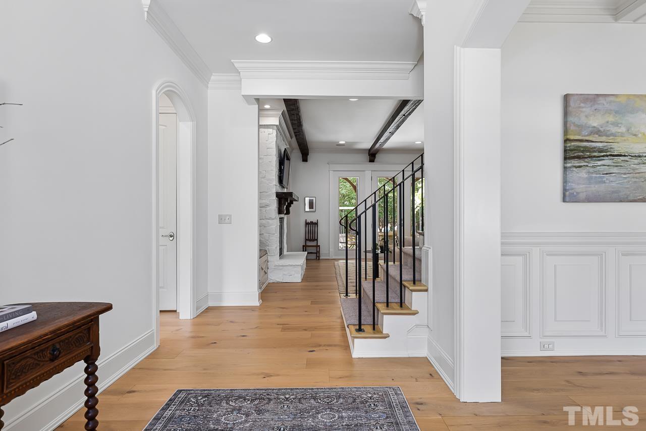 18 Crimson Oak Drive Durham, NC 27713 - Photo 4 of 87