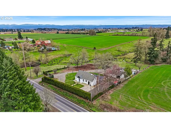 $589,000 | 5900 Highway 211, Hubbard, OR 97032