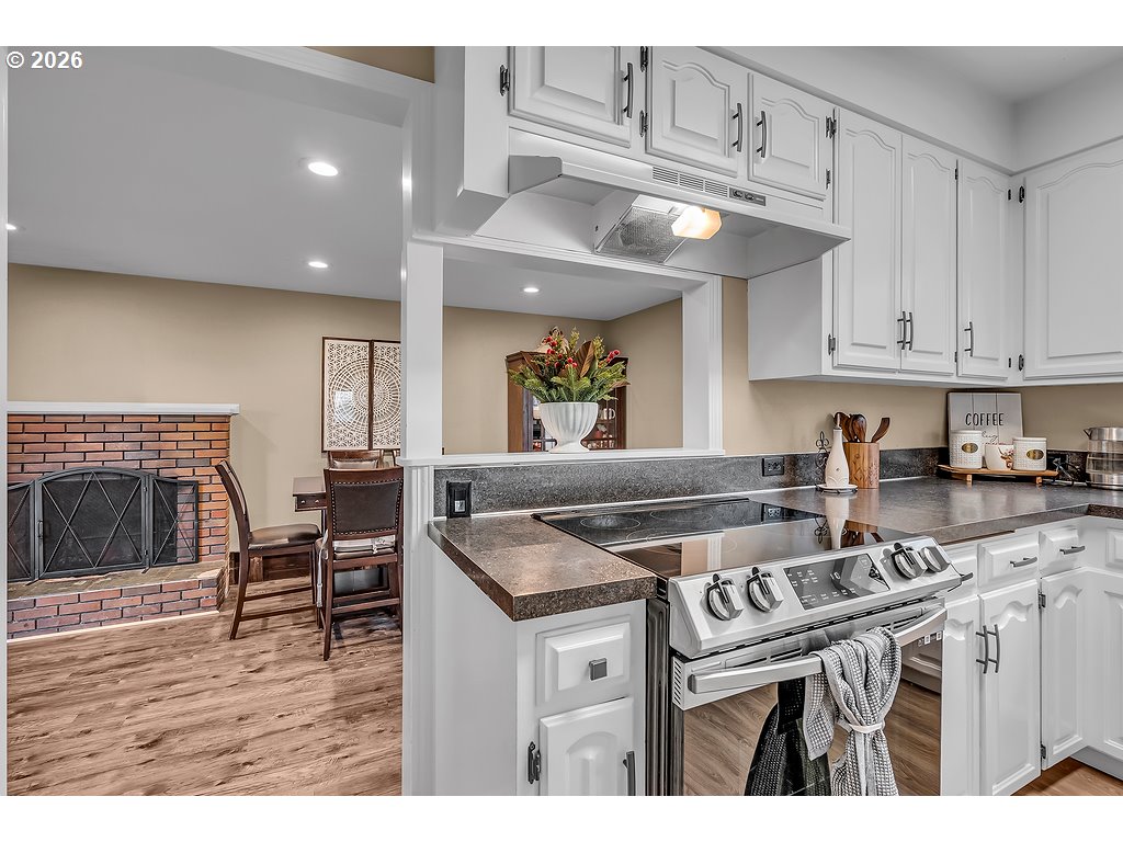 5900 Highway 211 Hubbard, OR 97032 - Photo 12 of 48