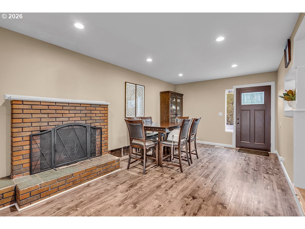 5900 Highway 211 Hubbard, OR 97032 - Photo 14 of 48