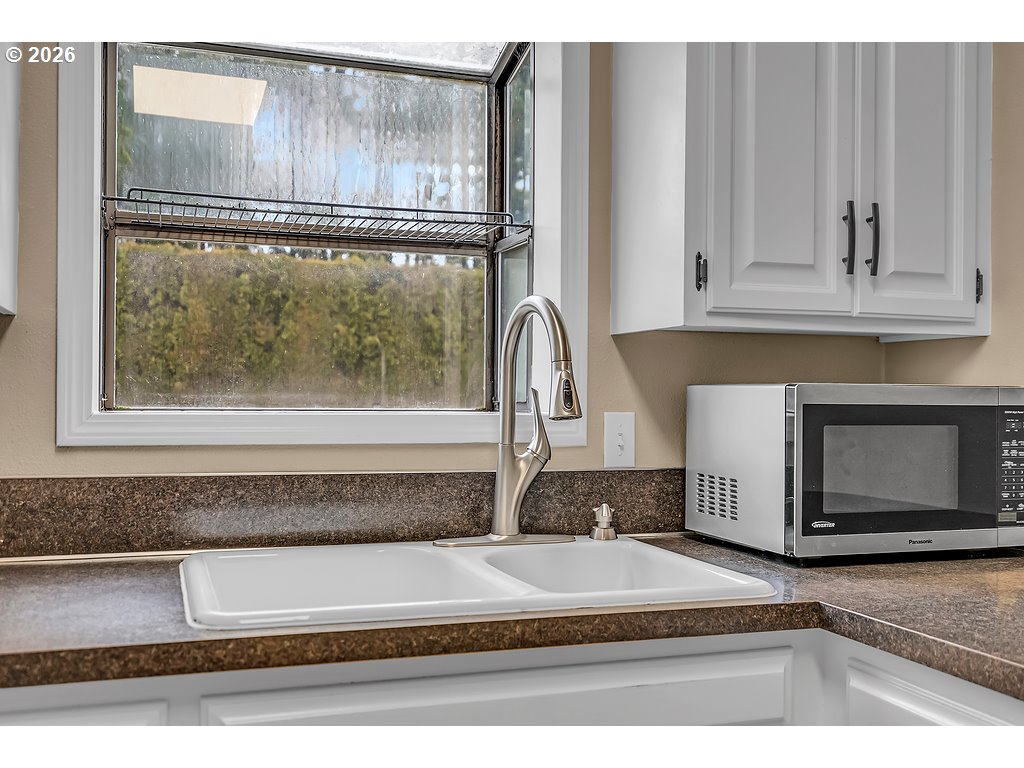 5900 Highway 211 Hubbard, OR 97032 - Photo 10 of 48