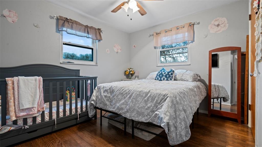 300 Sunset Boulevard Washington, PA 15301 - Photo 23 of 38 a bedroom with a bed and a window