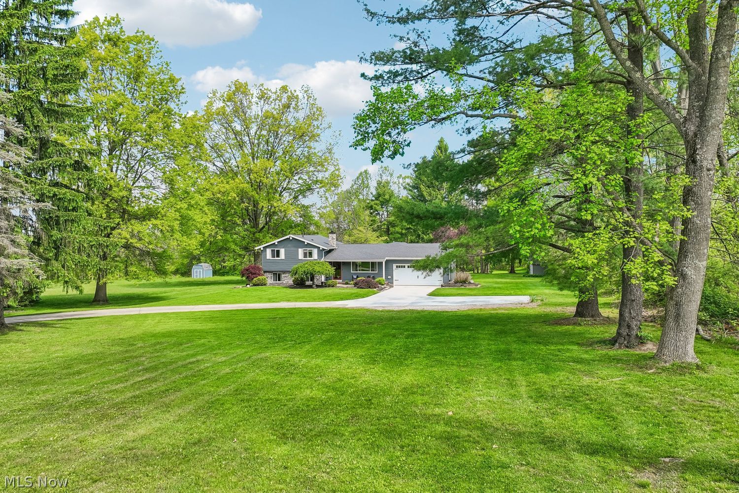 5113 West Bath Road Akron, OH 44333 - Photo 2 of 48 Beautiful 3.5 acres. Home sits back off the road