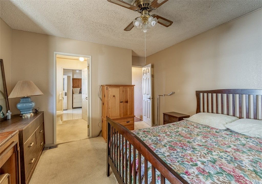 24600 Mountain Avenue, Unit 57 Hemet, CA 92544 - Photo 10 of 20 a view of a kitchen from the kitchen